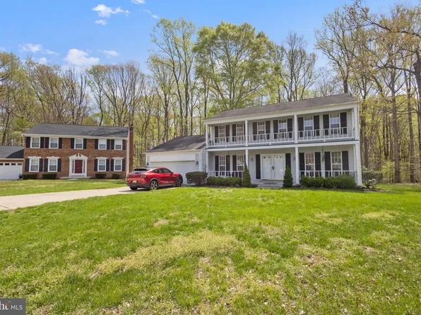 8604 Valley Dr, Waldorf, MD 20603