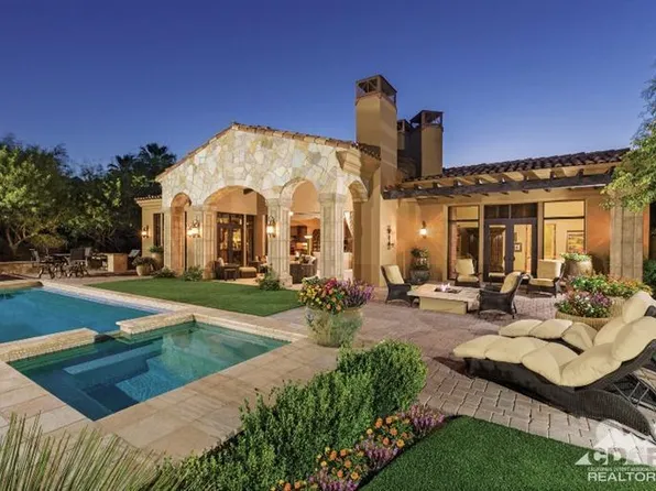 936 Andreas Canyon Dr, Palm Desert, CA 92260