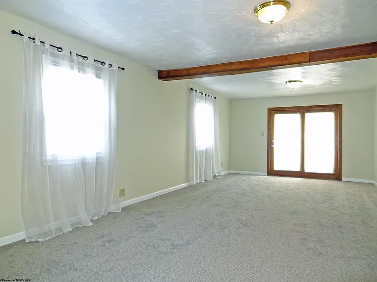 2726 Stewartstown Rd — Photo 13