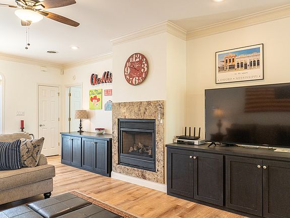 5th image of 1629 Grand Oaks Blvd