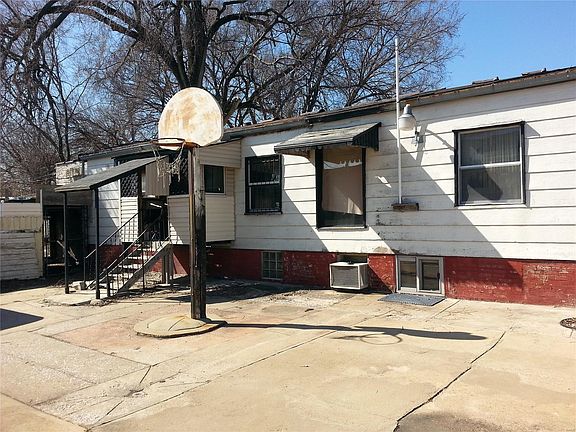 2nd image of 4140 E Natural Bridge Ave