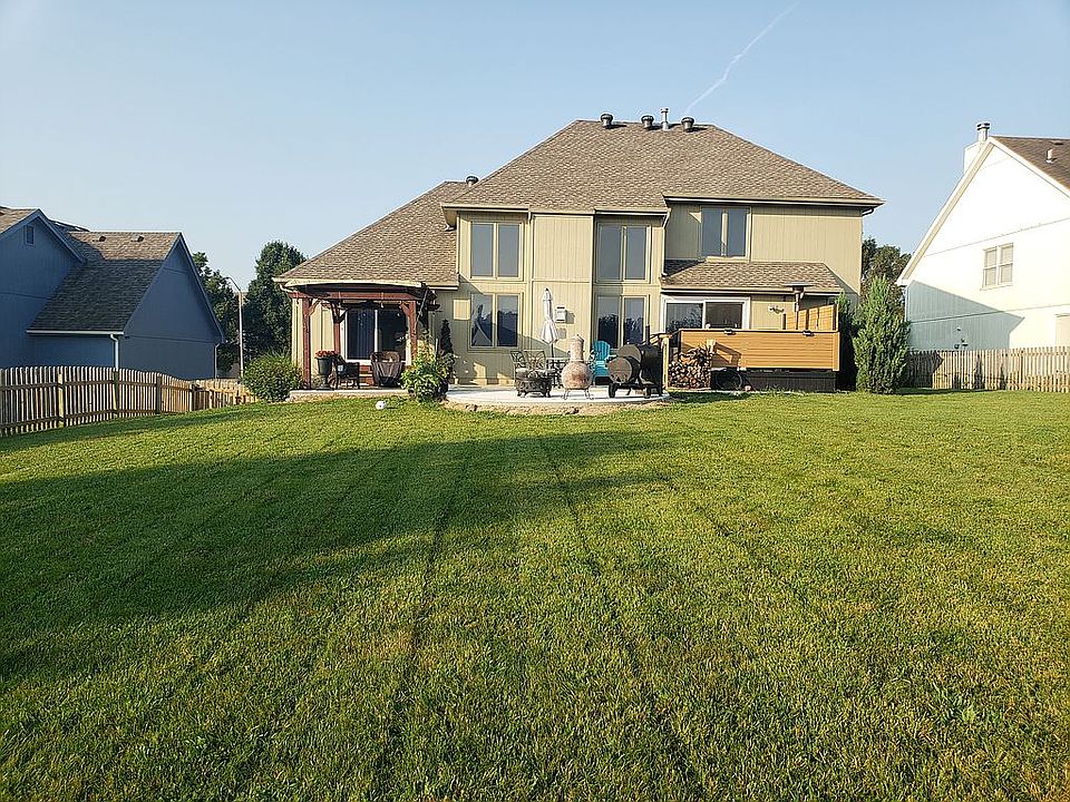 2nd image of 7511 N Chas Dr