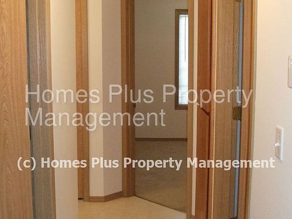 5th image of 15014 105th Avenue Ct E #16