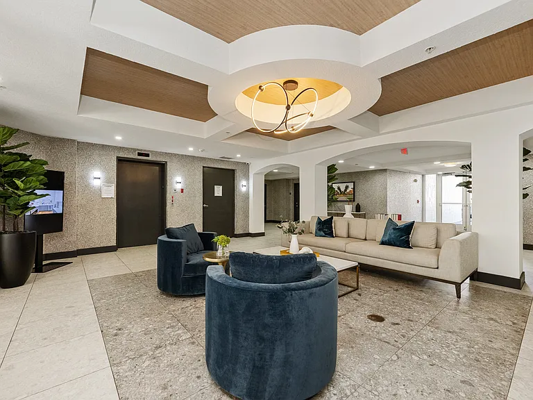 10X Mizner Park — Photo 19