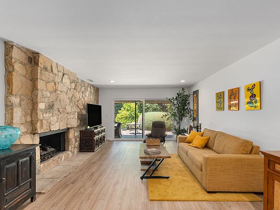 5 Living Room
