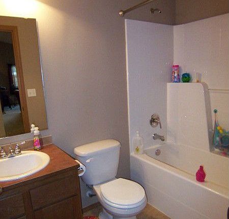 Main bath.