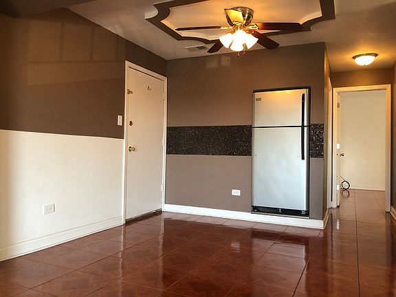 5th image of 11905 Lawndale Ave #1B4