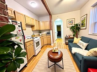 28 Myrtle St #2, Boston, MA 02114