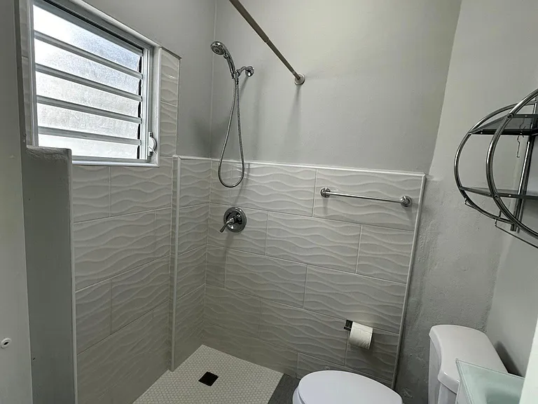 515 Calle Barbe #1B — Photo 7