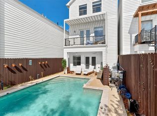 5227 Nett St, Houston, TX 77007