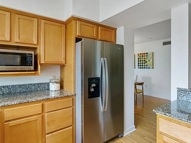 1222 S Westgate Ave #202 — Photo 4