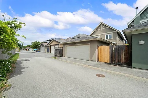8300 No 1 Rd Photo 1