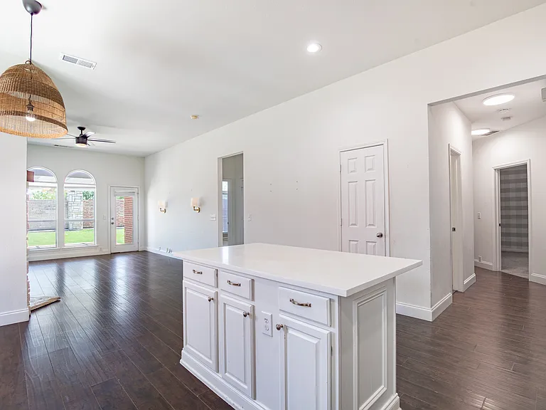 11388 Blackhawk Dr — Photo 11