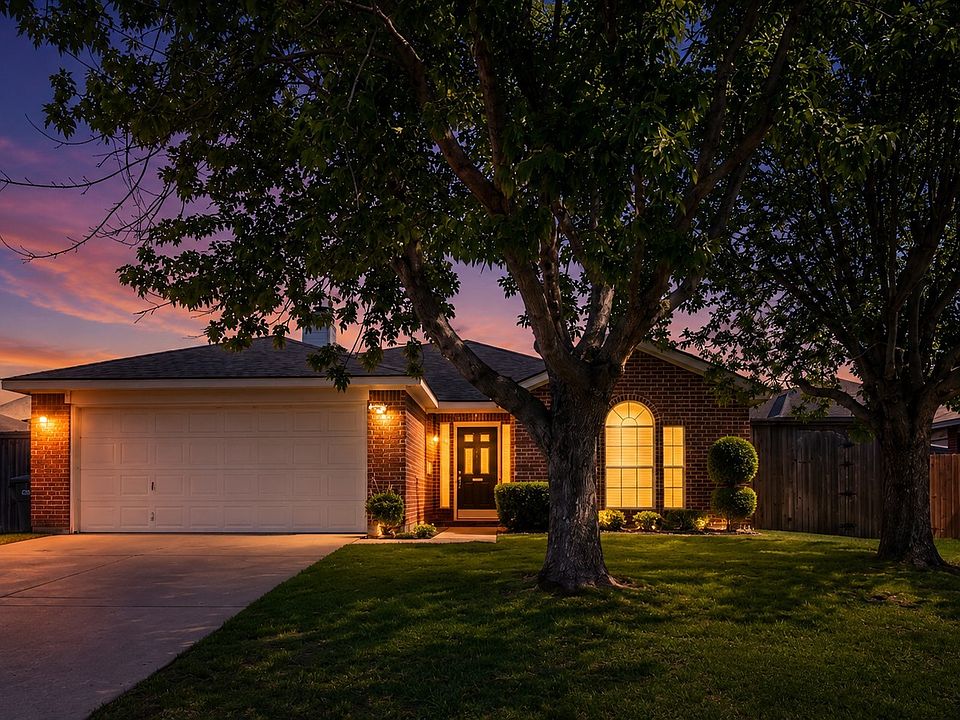 1st image of 4905 Fox Ridge Ln
