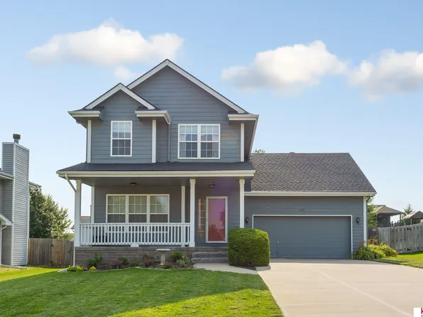 613 Eagle View Dr, Papillion, NE 68133