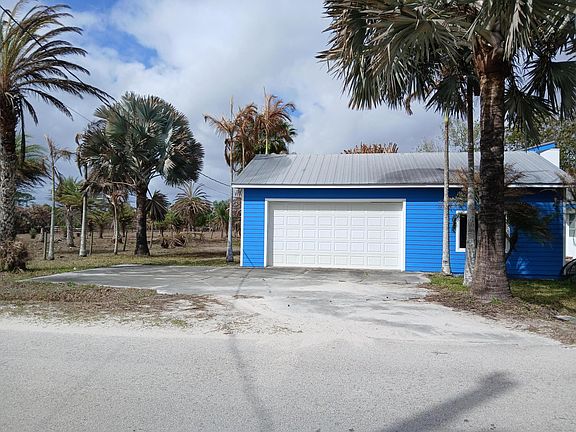 4th image of 4500 SW Boatramp Avenue