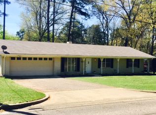 908 W Fairmont St, Longview, TX 75604