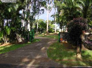 1101 Kauhikoa Rd, Haiku, HI 96708