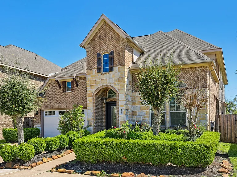 1123 Penny Worth Dr — Photo 2