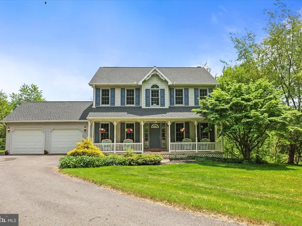 25 Spruce Rd, Marysville, PA 17053