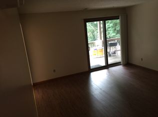 9000 13th St W APT 4, Rock Island, IL 61201