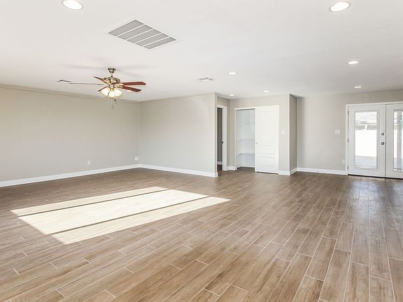 4th image of 3626 E Karen Dr