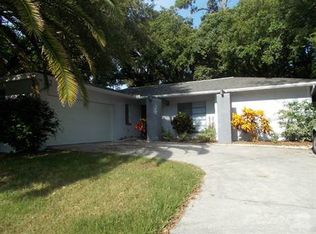 1028 Winding Oaks Dr, Palm Harbor, FL 34683