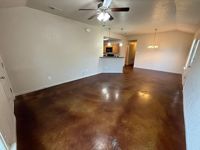 3601 John Chisholm Loop — Photo 4