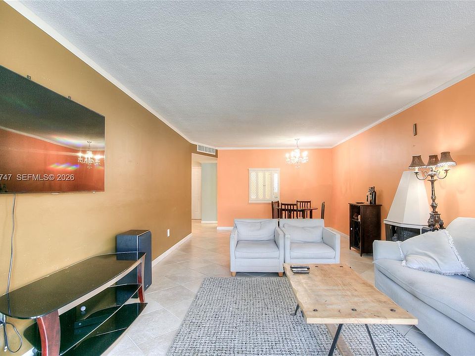 1st image of 1501 NE 191st St APT C106