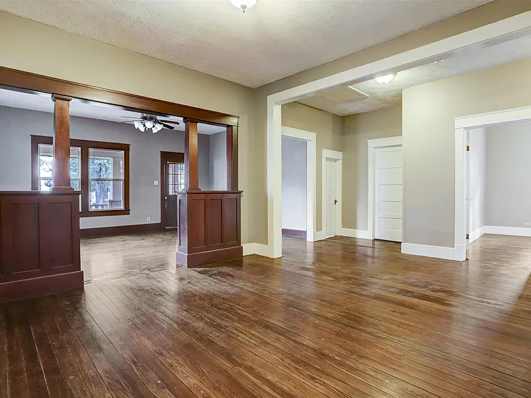 1207 N Meyer St — Photo 5