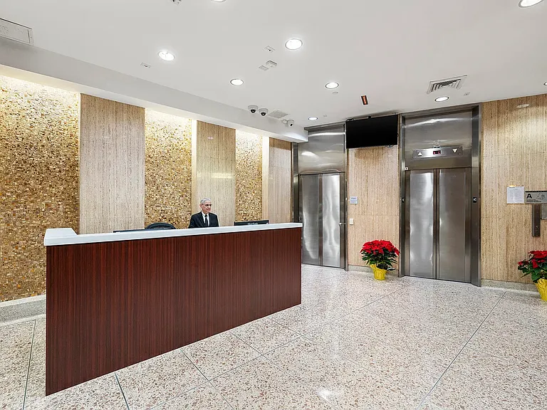 97-45 Queens Blvd #Penthouse 7 — Photo 16