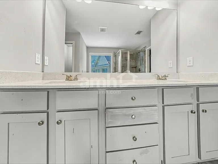 1867 Bloom Ct — Photo 11