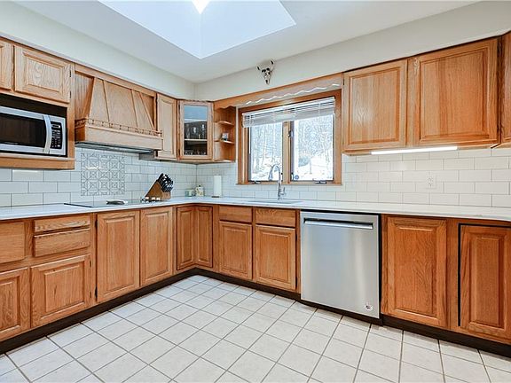 4th image of 28 Gilfillan Rd