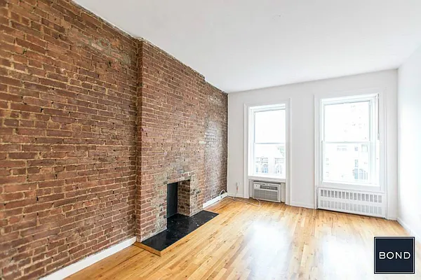 Rented by Bond New York | media 5