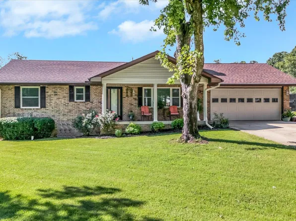 812 Douglas Cir, Mountain Home, AR 72653