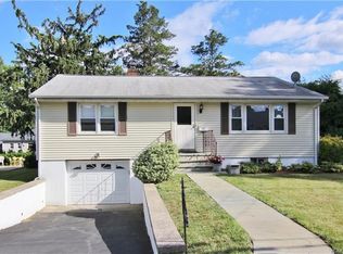 7 Linden St, Port Chester, NY 10573