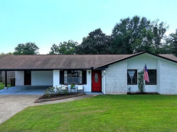 909 Latil St, Long Beach, MS 39560