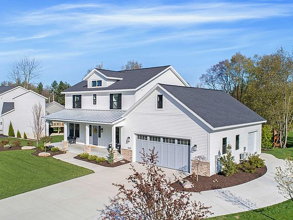 2nd image of 5545 Stanton Woods Dr
