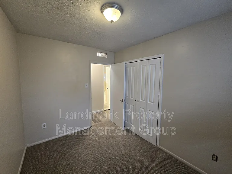 20083 Salem St — Photo 10