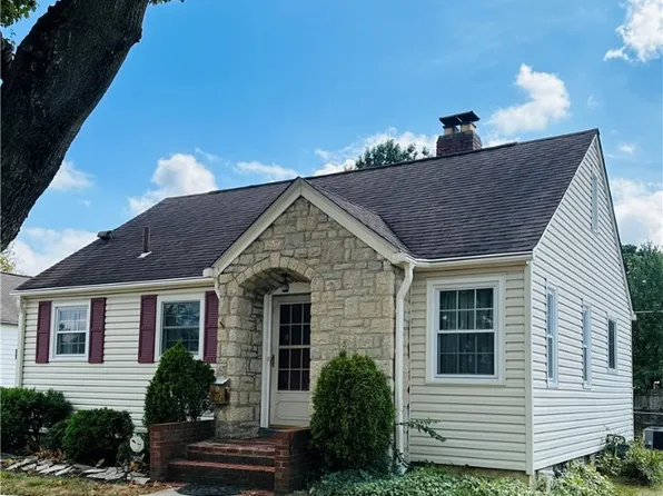 587 Richards Rd, Columbus, OH 43214