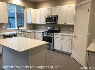 789 Freedom Ct SE, Port Orchard, WA 98366