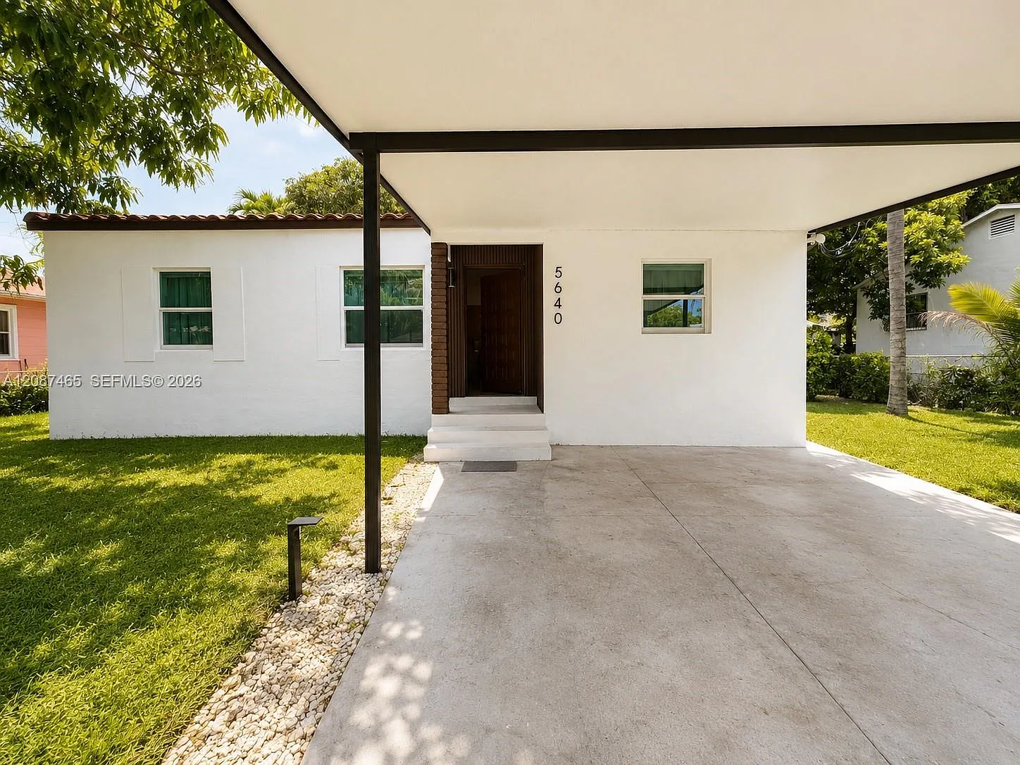 4 bed, 2.0 bath, $3,900 — Photo 2