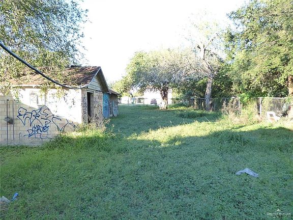 5th image of 1022 W Birch Ave