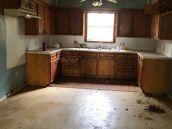 23421 County Road 251, Arp, TX 75750