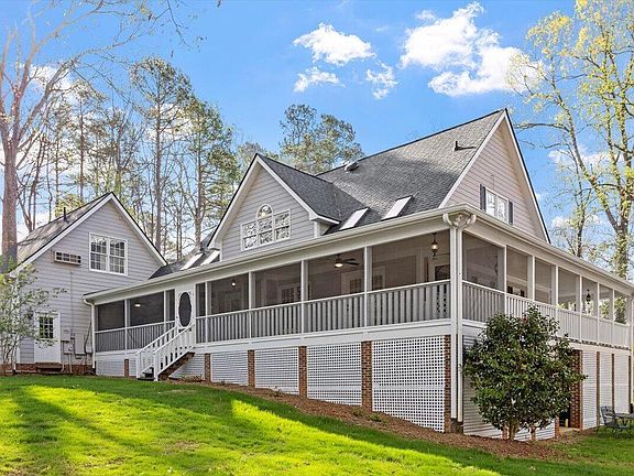 4th image of 2311 Mandy Ln