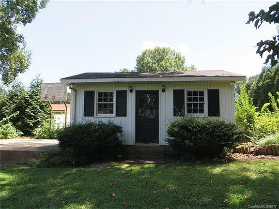 4th image of 553 Eastwood Dr