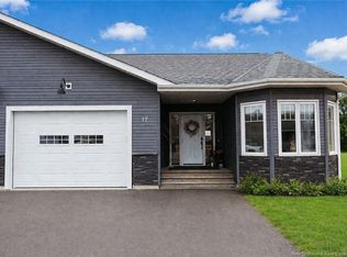 17 Nightingale Ct, Florenceville Bristol, NB E7L 0C6