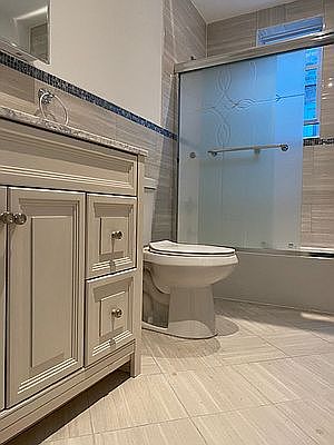 2nd image of 138 E 35th St #2