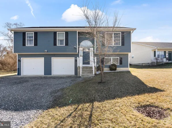 448 Orchard Ave, Martinsburg, WV 25401