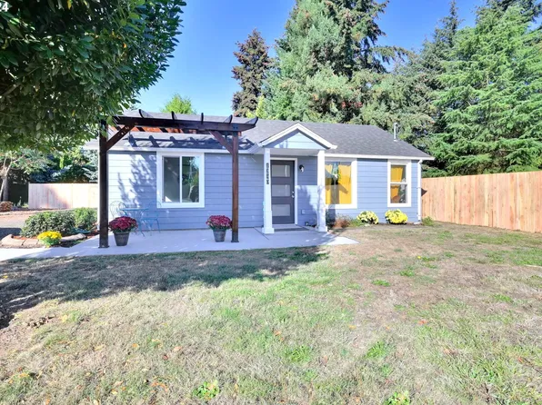 1390 Hughes St, Eugene, OR 97402